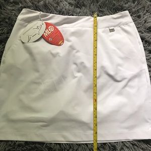 Women’s Greg Norman Golf Skirt